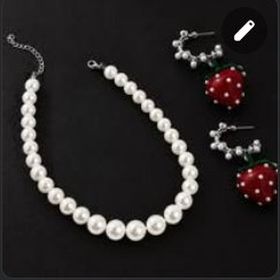 Chic Jewelry piece